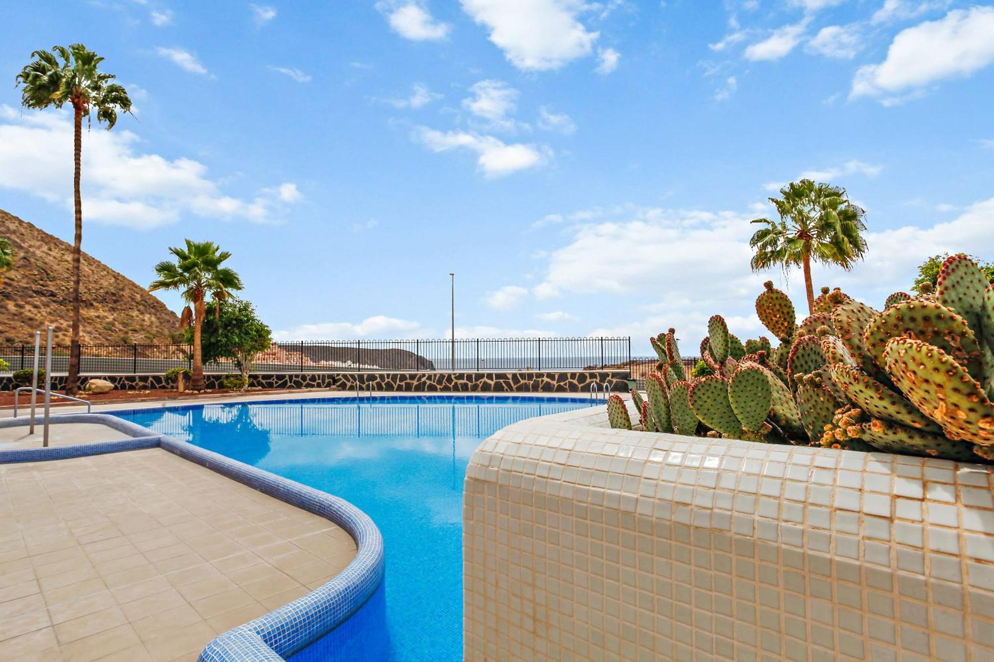 1 Bedroom Giuly Sea Views In Los Cristianos Лос Кристианос Экстерьер фото